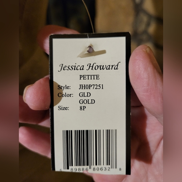 Shimmery gold Jessica Howard layered sleeveless dress. New with tags. - Picture 3 of 3